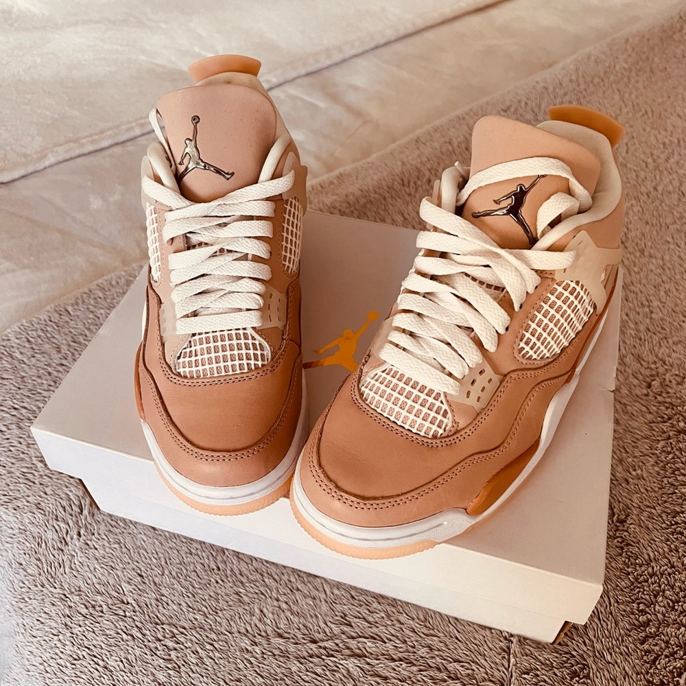 COPY - Air Jordan 4 Retro Wmns Sneaker